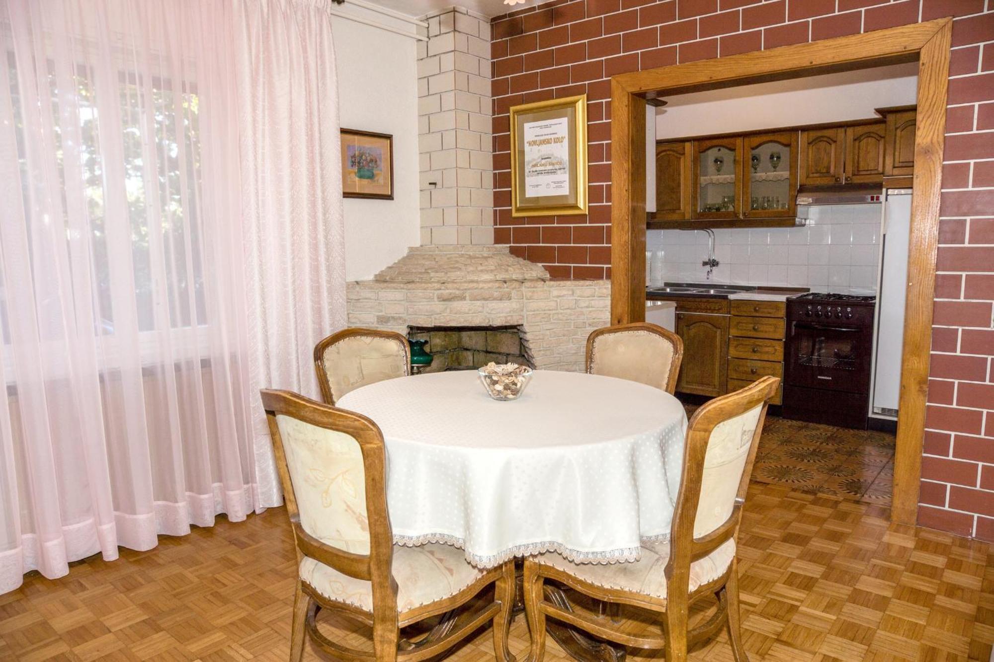 Apartments With Wifi Novi Vinodolski - 5483 Room photo
